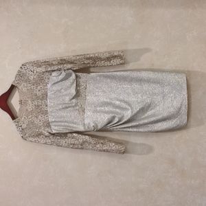 David Meister cocktail dress, silver & beige, with sequins & shine, size 8